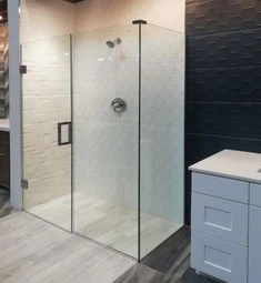 ফ্রেমলেস কব্জি ঝরনা দরজা