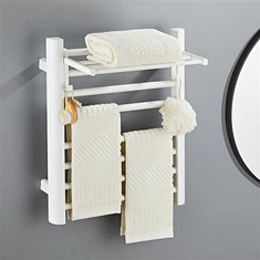 সাদা তোয়ালে উষ্ণ